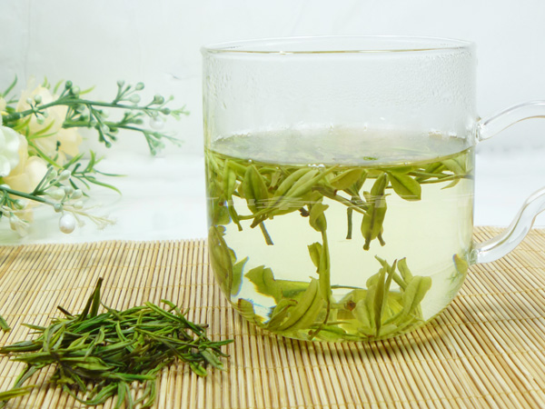 新茶与陈茶的辨别方法